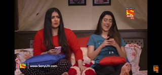 Hiba Nawab feet photo 1