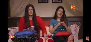 Hiba Nawab feet photo 20