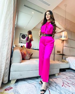 Hiba Nawab feet photo 12