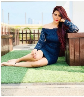 Hiba Nawab feet photo 13