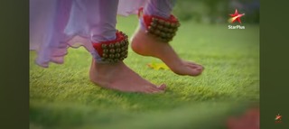 Hiba Nawab feet photo 8