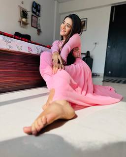Hiba Nawab feet photo 2