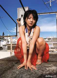 Hikari Mitsushima feet photo 6