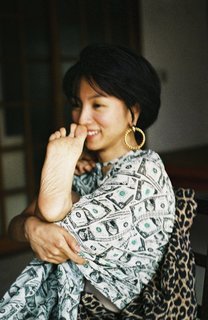 Hikari Mitsushima feet photo 16