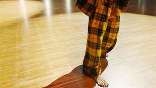 Hikari Mitsushima feet photo 12