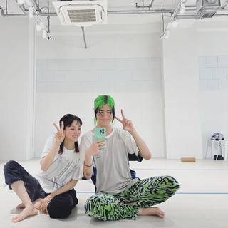 Hikari Mitsushima feet photo 9