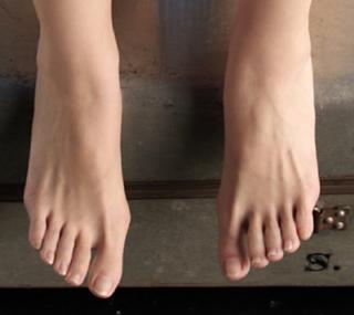 Hikari Yamaguchi feet photo 9