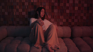 Hikaru Utada feet photo 16