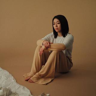 Hikaru Utada feet photo 13