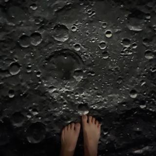 Hikaru Utada feet photo 2