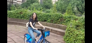 Hila Klein feet photo thumbnail