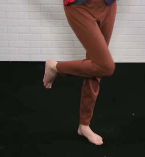 Hila Klein feet photo thumbnail
