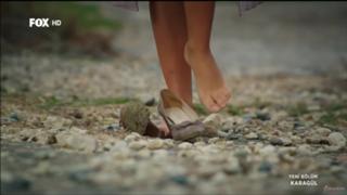 Hilal Altinbilek feet photo thumbnail