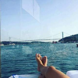Hilal Altinbilek feet photo thumbnail