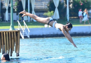 Hilal Altinbilek feet photo thumbnail