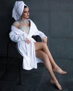 Hilal Altinbilek feet photo thumbnail