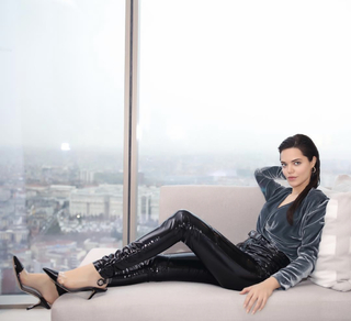 Hilal Altinbilek feet photo thumbnail