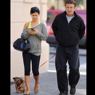 Hilaria Baldwin feet photo thumbnail