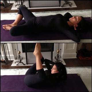 Hilaria Baldwin feet photo thumbnail