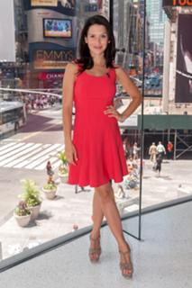 Hilaria Baldwin feet photo thumbnail