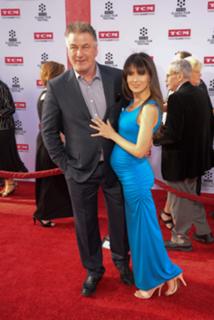 Hilaria Baldwin feet photo thumbnail