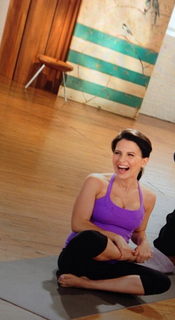 Hilaria Baldwin feet photo thumbnail