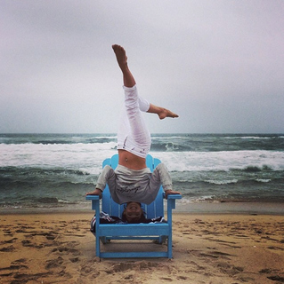 Hilaria Baldwin feet photo thumbnail