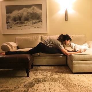 Hilaria Baldwin feet photo thumbnail