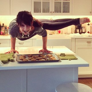 Hilaria Baldwin feet photo thumbnail