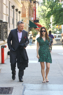 Hilaria Baldwin feet photo thumbnail