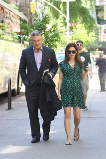 Hilaria Baldwin feet photo thumbnail