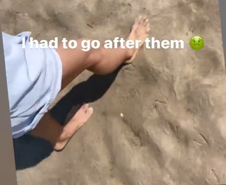 Hilaria Baldwin feet photo thumbnail