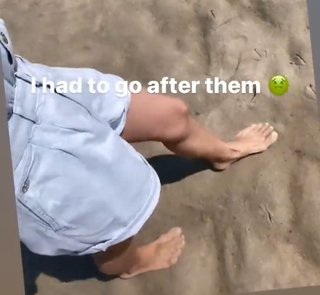 Hilaria Baldwin feet photo thumbnail