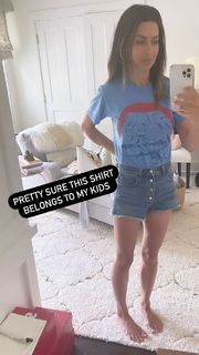 Hilaria Baldwin feet photo thumbnail