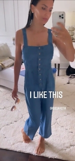 Hilaria Baldwin feet photo thumbnail