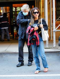 Hilaria Baldwin feet photo thumbnail