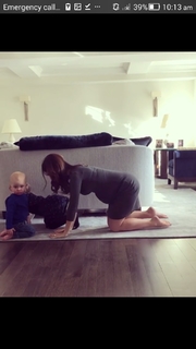 Hilaria Baldwin feet photo thumbnail