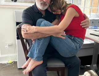 Hilaria Baldwin feet photo thumbnail