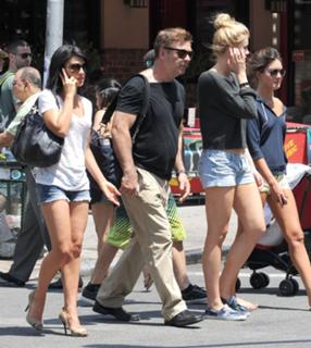 Hilaria Baldwin feet photo thumbnail