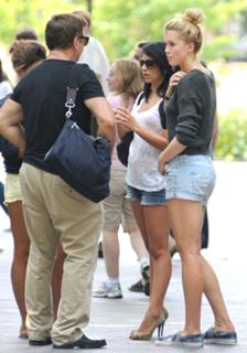 Hilaria Baldwin feet photo thumbnail