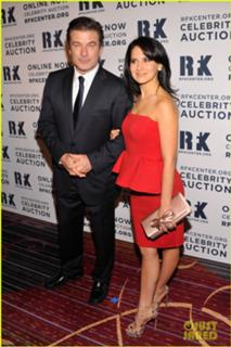 Hilaria Baldwin feet photo thumbnail