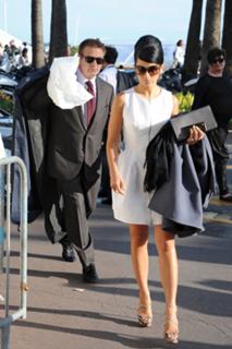 Hilaria Baldwin feet photo thumbnail