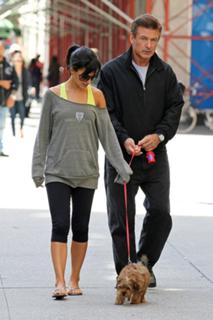 Hilaria Baldwin feet photo thumbnail