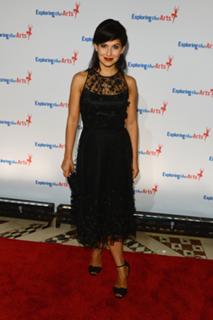 Hilaria Baldwin feet photo thumbnail