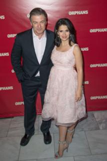 Hilaria Baldwin feet photo thumbnail