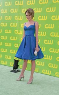 Hilarie Burton feet photo thumbnail