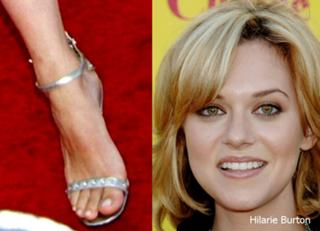 Hilarie Burton feet photo thumbnail