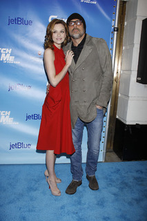 Hilarie Burton feet photo thumbnail