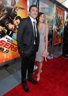 Hilarie Burton feet photo thumbnail