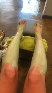 Hilary Duff feet photo thumbnail